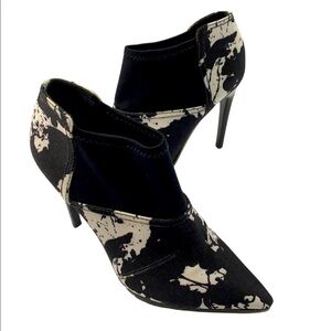 Tibi Black/white Spatter Print Ankle Booties size US 7 1/2